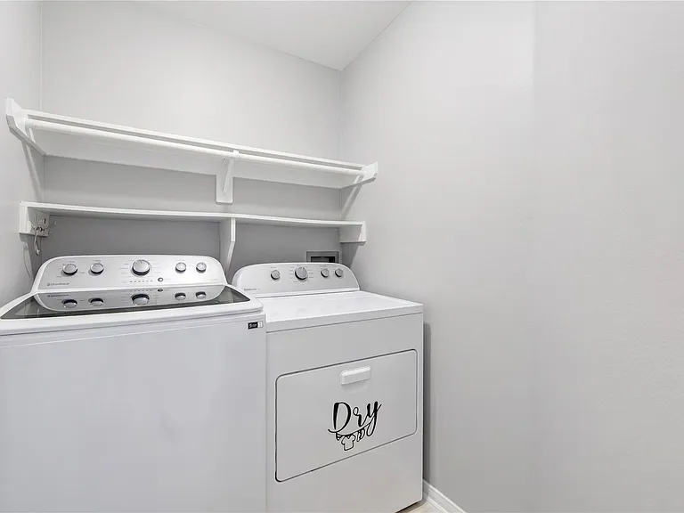 5911 Canyon Brook Ct — Photo 17