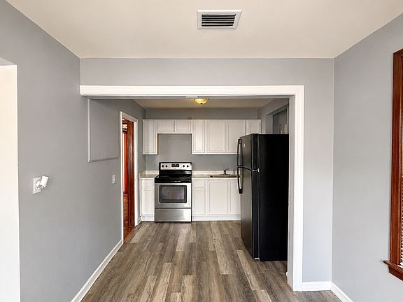 4th image of 2979 W 16th St