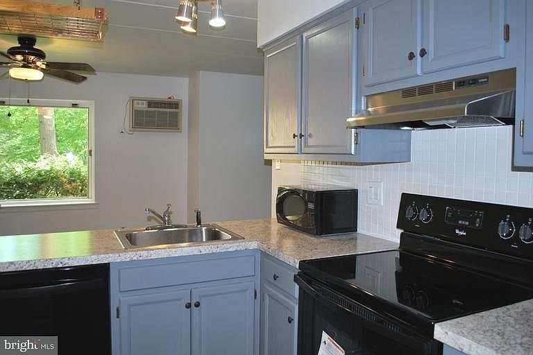 1st image of 100 Campbell Cir #D25