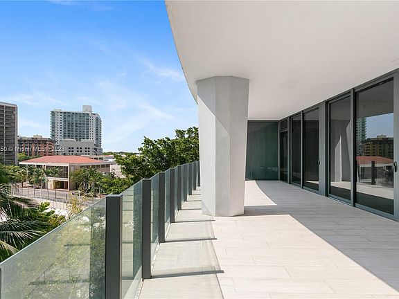 3rd image of 2831 S Bayshore Dr Unit 602