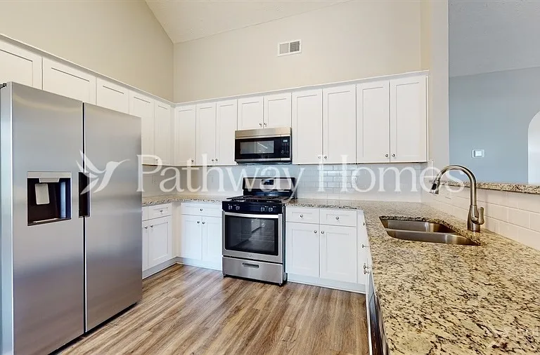 8401 Somerton Cir — Photo 7