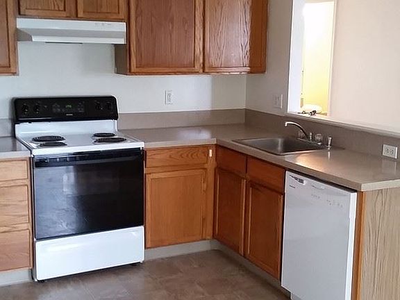 4th image of 3412 NE 66th Ave APT C30