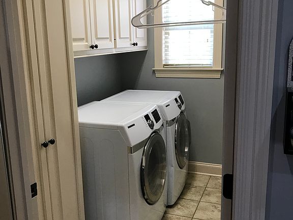 Washer and Dryer Included