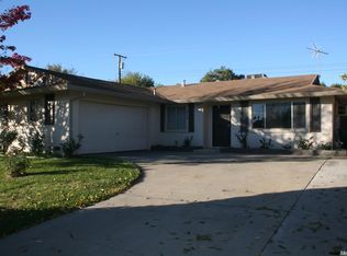 6928 Farmington Way, Sacramento, CA 95828