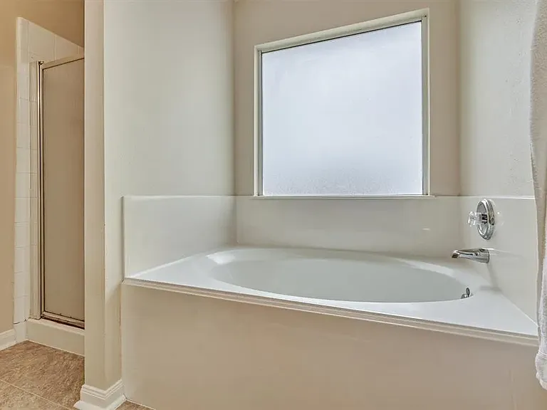 306 Moonwalk St — Photo 8