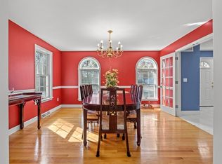 47 Cranberry Ln, North Andover, MA 01845