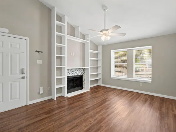 1411 Gracy Farms Ln APT 61, Austin, TX 78758