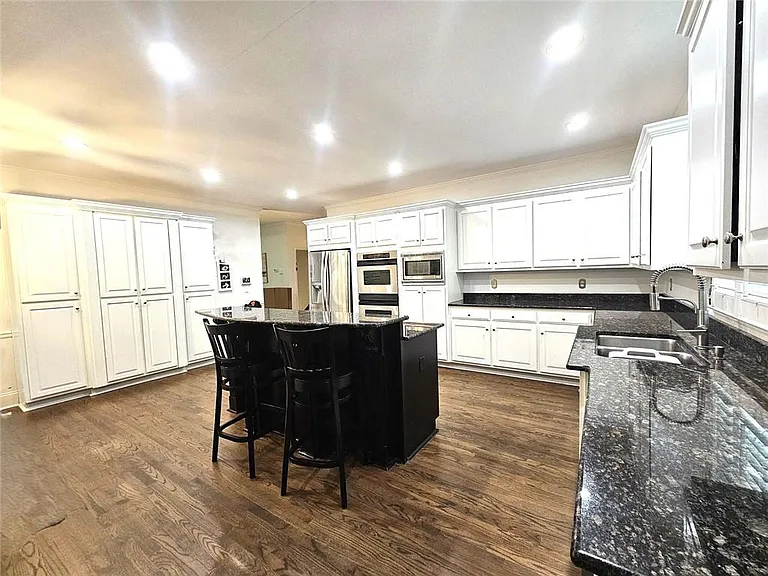 735 Westwind Ln #735 — Photo 8