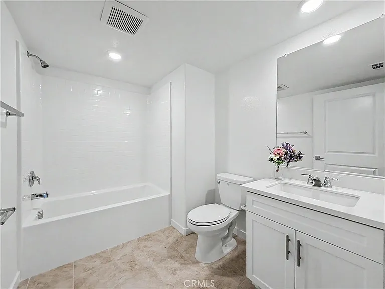 1366 Thunderbolt Ln — Photo 8