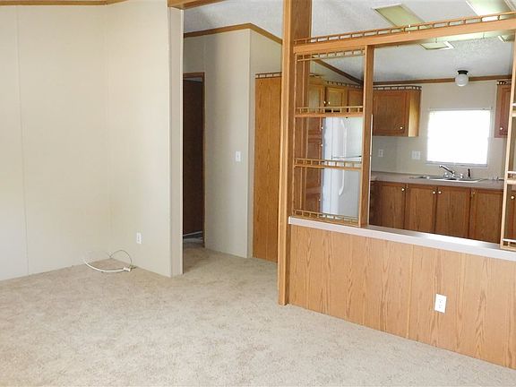 2nd image of 5423 Pebble Ln