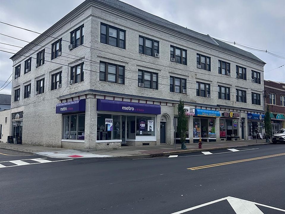 1st image of 58 Main St