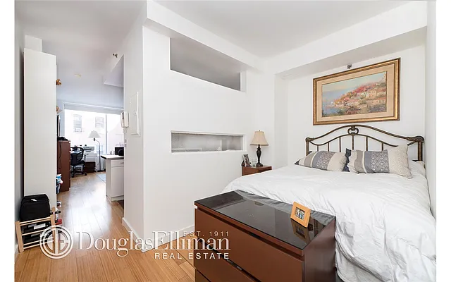 Rented by Douglas Elliman | media 21