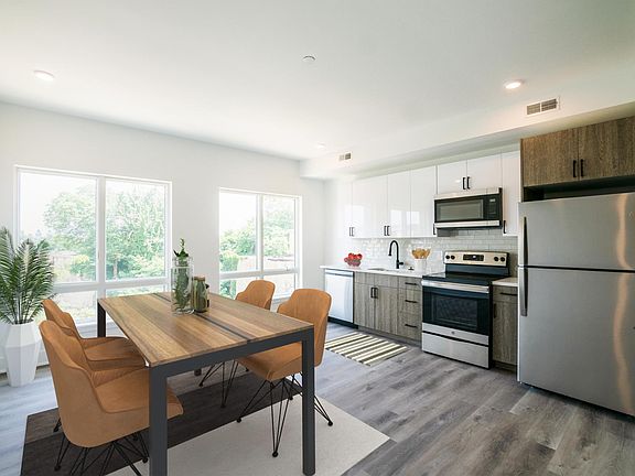 2nd image of 1420 Point Breeze Ave #411