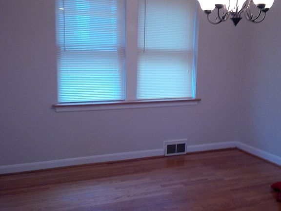 4th image of 7550 Delmar Blvd