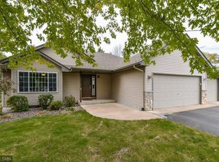 38668 Henna Cir, North Branch, MN 55056