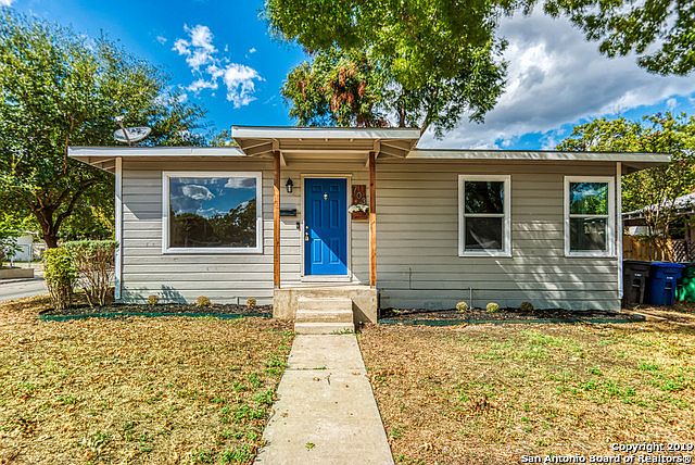 1st image of 703 Cravens Ave