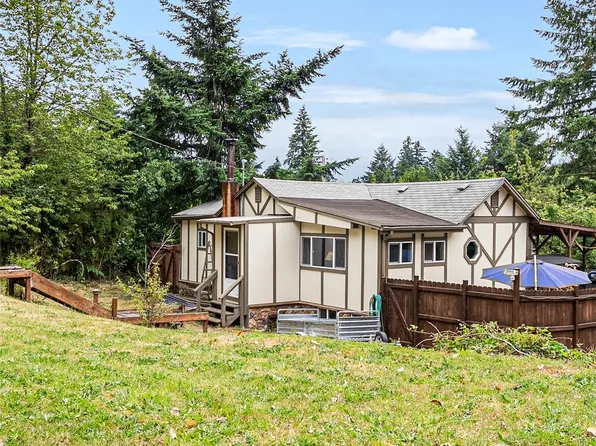 4403 Perry Avenue NE, Bremerton, WA 98310