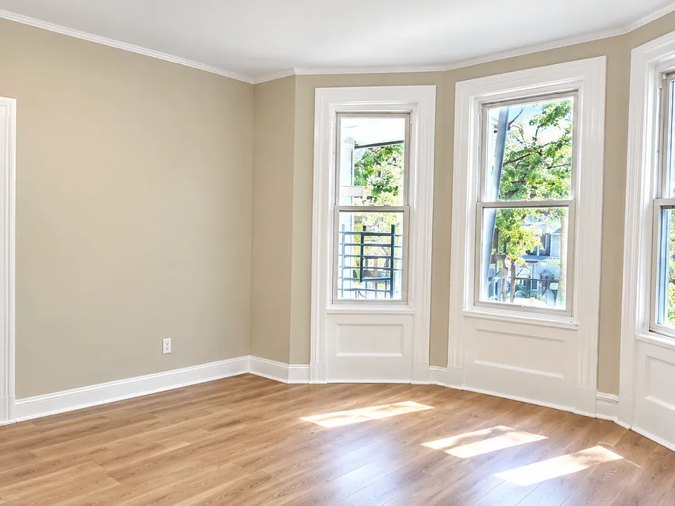 115-117 Seymour Ave #1