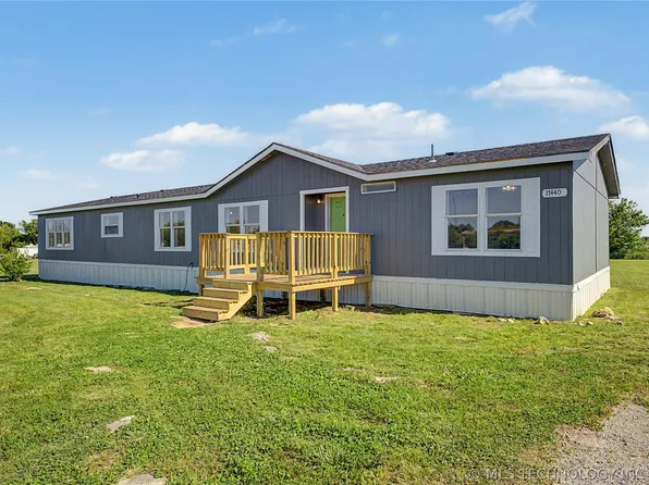 17440 E Meadow Ln, Claremore, OK 74017