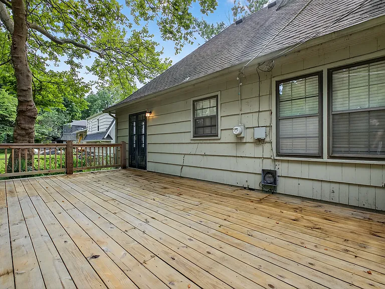 9535 Granada St — Photo 30