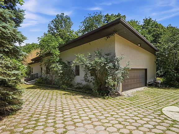 4th image of 7207 Hill Rd