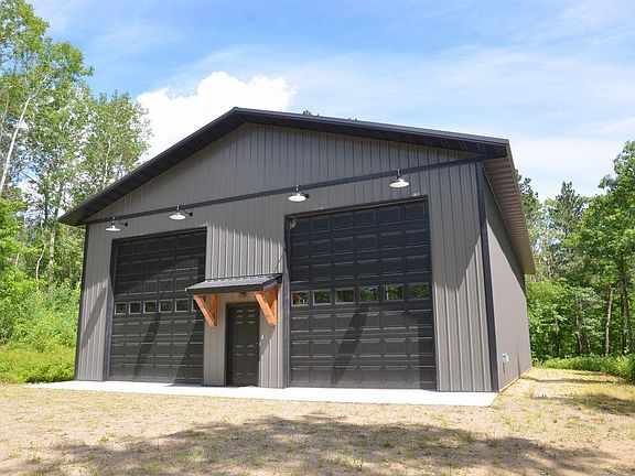 3rd image of 21606 Elmwood Cir