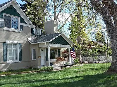 2 bed, 1000 sqft, $1,295 — Photo 1