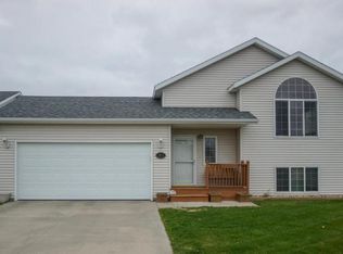 1273 Diversion Dr, West Fargo, ND 58078