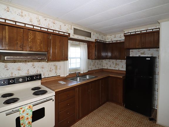 3rd image of 141 Lancaster Road Lot # 8