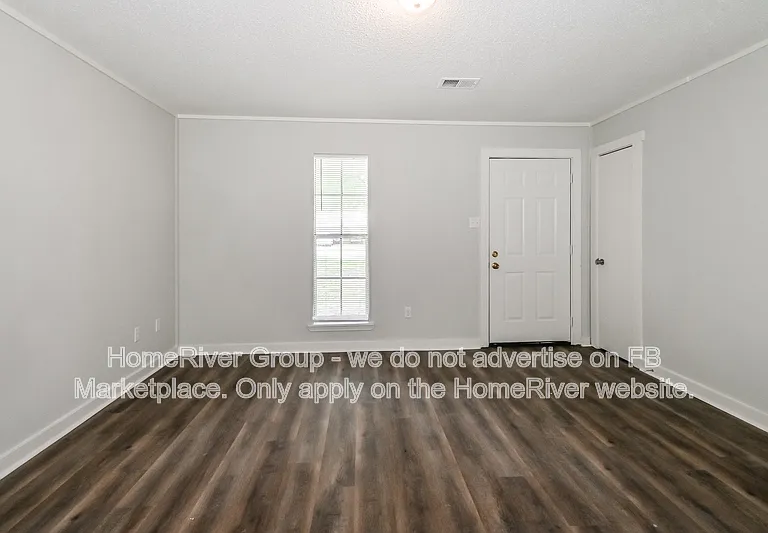 6425 Lynnfield Rd — Photo 2