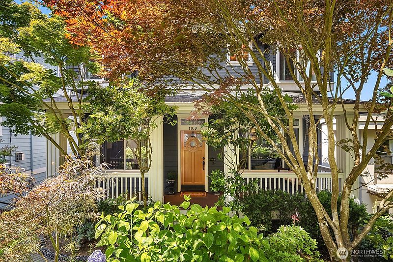 4th image of 1109 33rd Avenue E