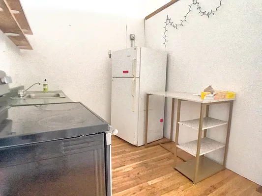 Rented by Highline Residential | media 3