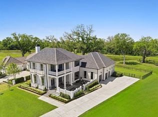215 Cypress Crossing Dr, Belle Chasse, LA 70037