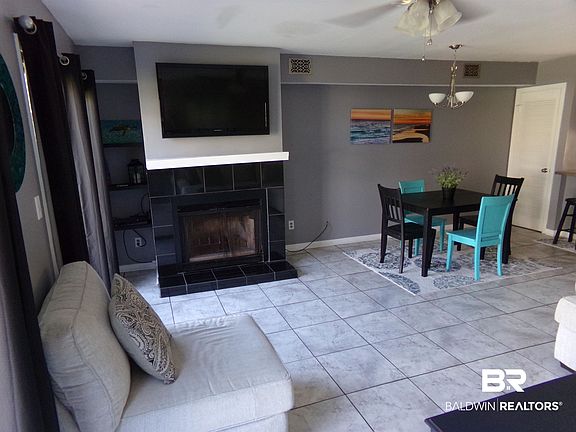 3rd image of 328 Clubhouse Dr #5-C