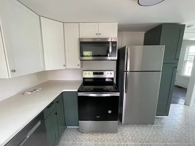 615 Joyner St #B — Photo 10