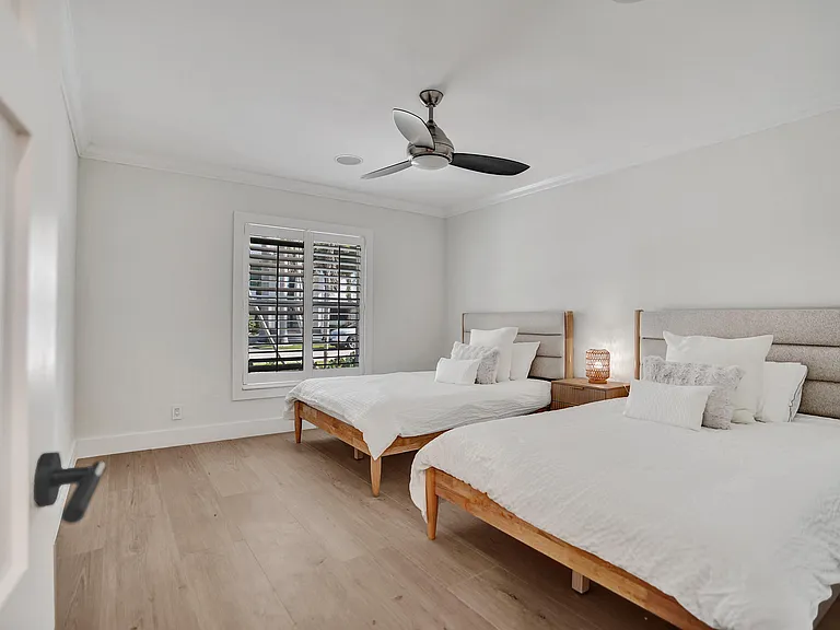885 Nafa Dr — Photo 62
