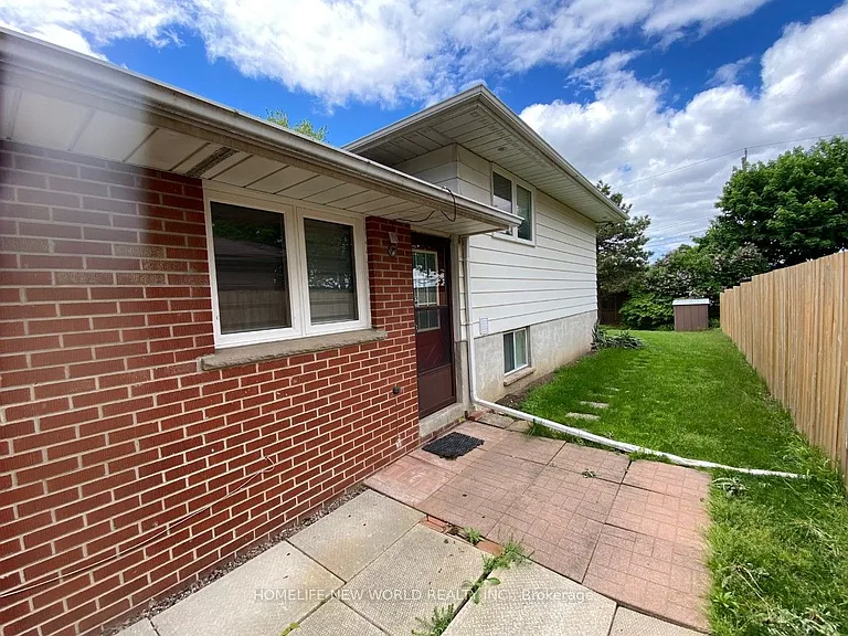 77 Walkerton Dr #BASEMENT — Photo 5
