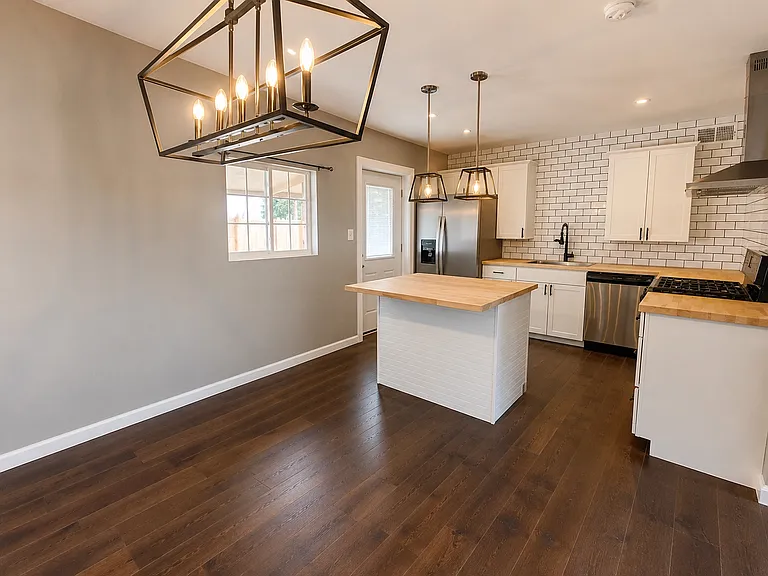 9196 Emerson St — Photo 3