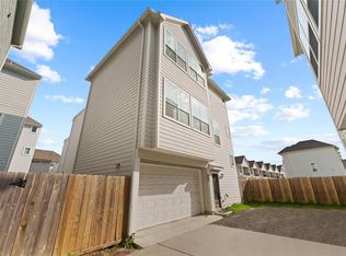 705 Link Rd, Houston, TX 77009