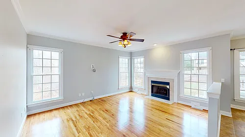 7819 Red Oaks Trl Photo 1