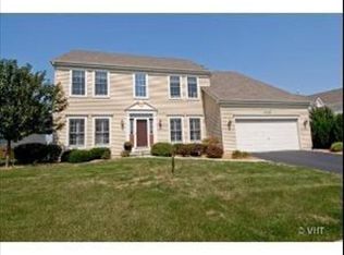 38W620 Callighan Pl, Geneva, IL 60134