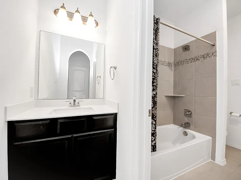 2210 Captain Davis Dr — Photo 26
