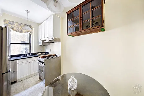 Sold by Compass | media 4