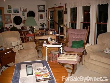 4th image of 165 Bluebird Ln