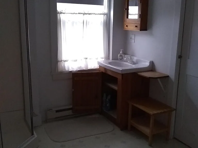 735 Main St — Photo 7
