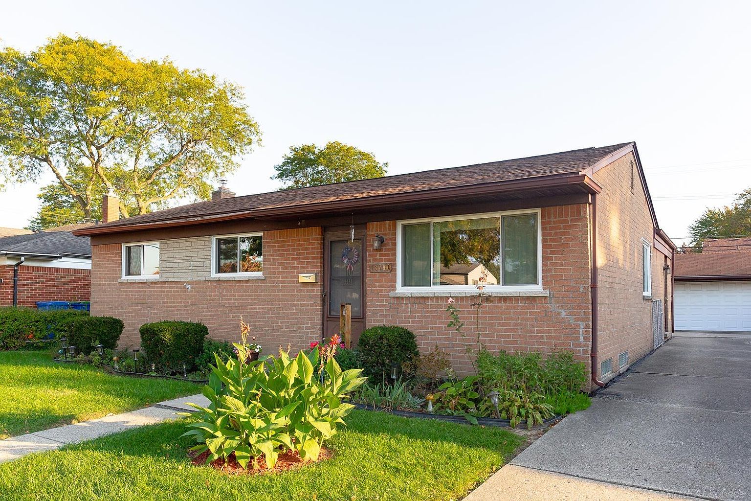13790 Joyce Dr, photo 1