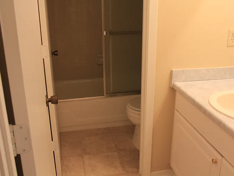 1504 Tuxworth Cir — Photo 4