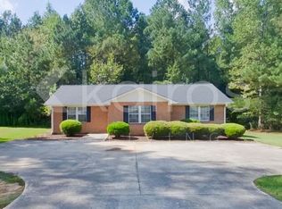 401 Beaver Pointe Dr, Winterville, GA 30683