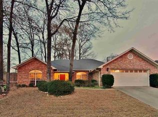 710 Montreal Dr, Longview, TX 75601