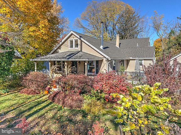 5th image of 691 Park Rd